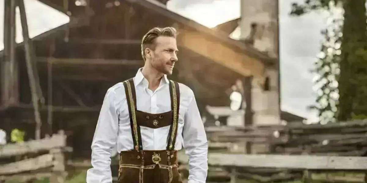 What Features Do You Consider Essential When Choosing Men's Lederhosen?