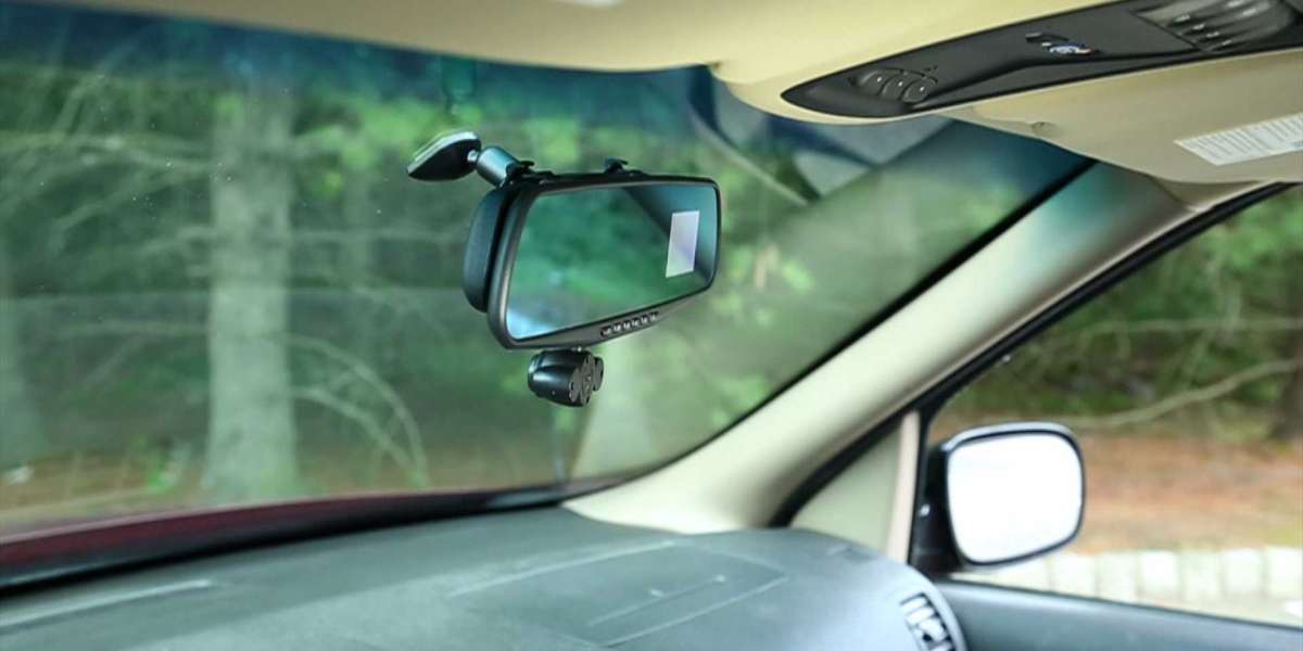 Rear View Mirror Dash Cam: Raise Your Driving Experience