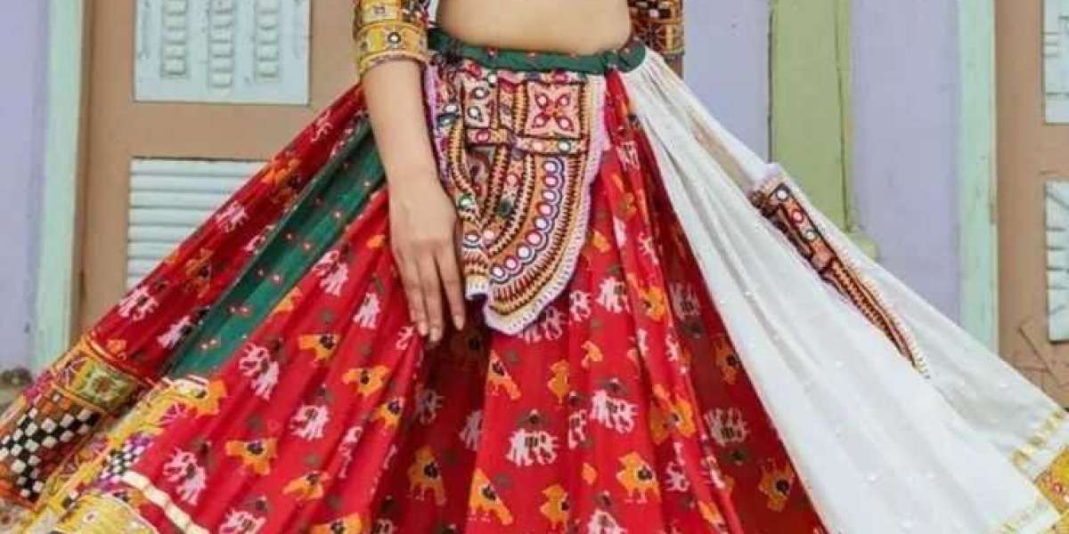 The Ultimate Guide to Choosing the Perfect Garba Dress for Women